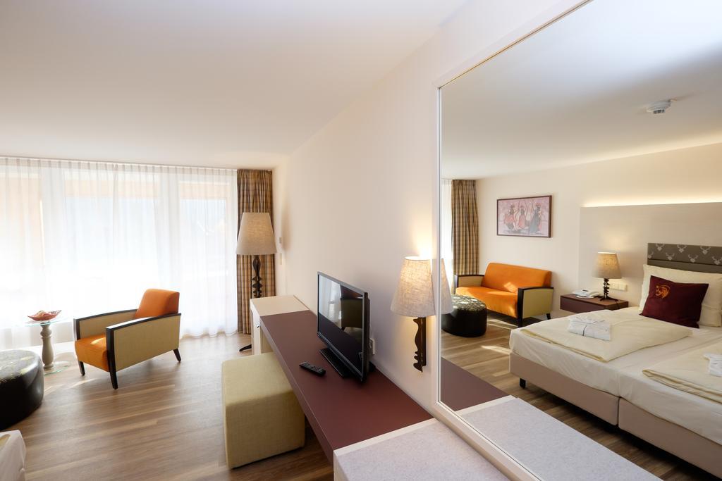 Hotel Baeren Titisee Exterior photo